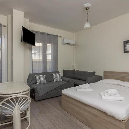 Lovely Studio Apartment For 2 Ppl In Atenas Exterior foto